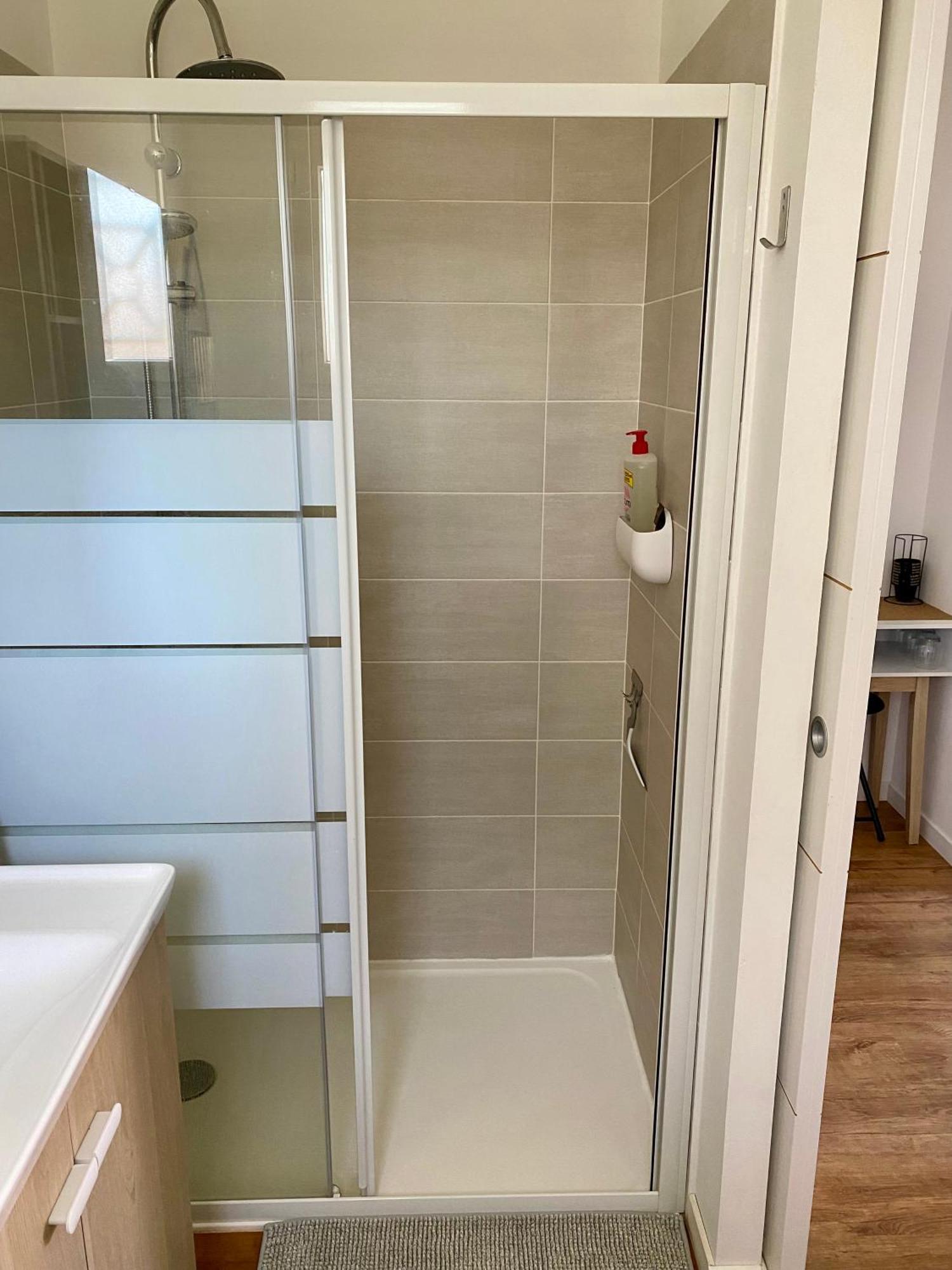 Chambre Independante Et Paisible Dans Maison Neuve Hotell Mimizan-Plage Exteriör bild